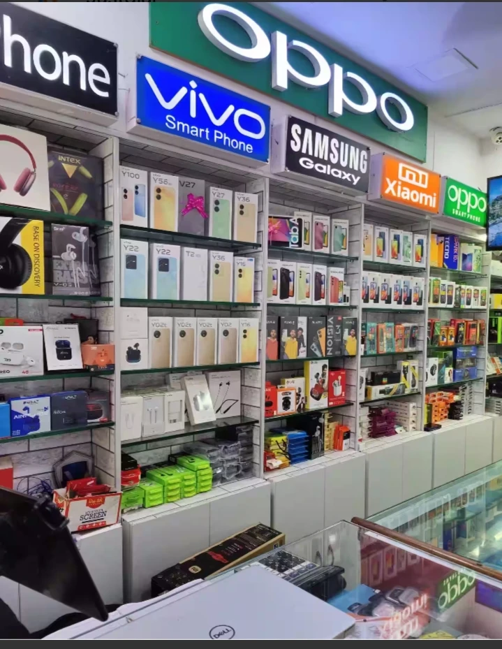 Mobile accessories store